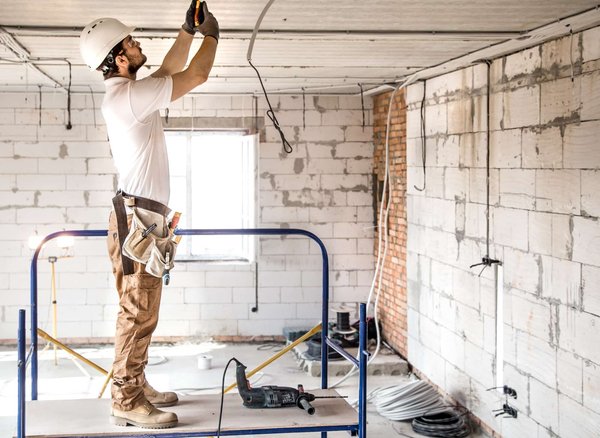 Comment gérer et prévenir les risques sur un chantier d'extension ?