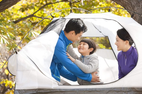 Faire du camping : pour découvrir la beauté de Var